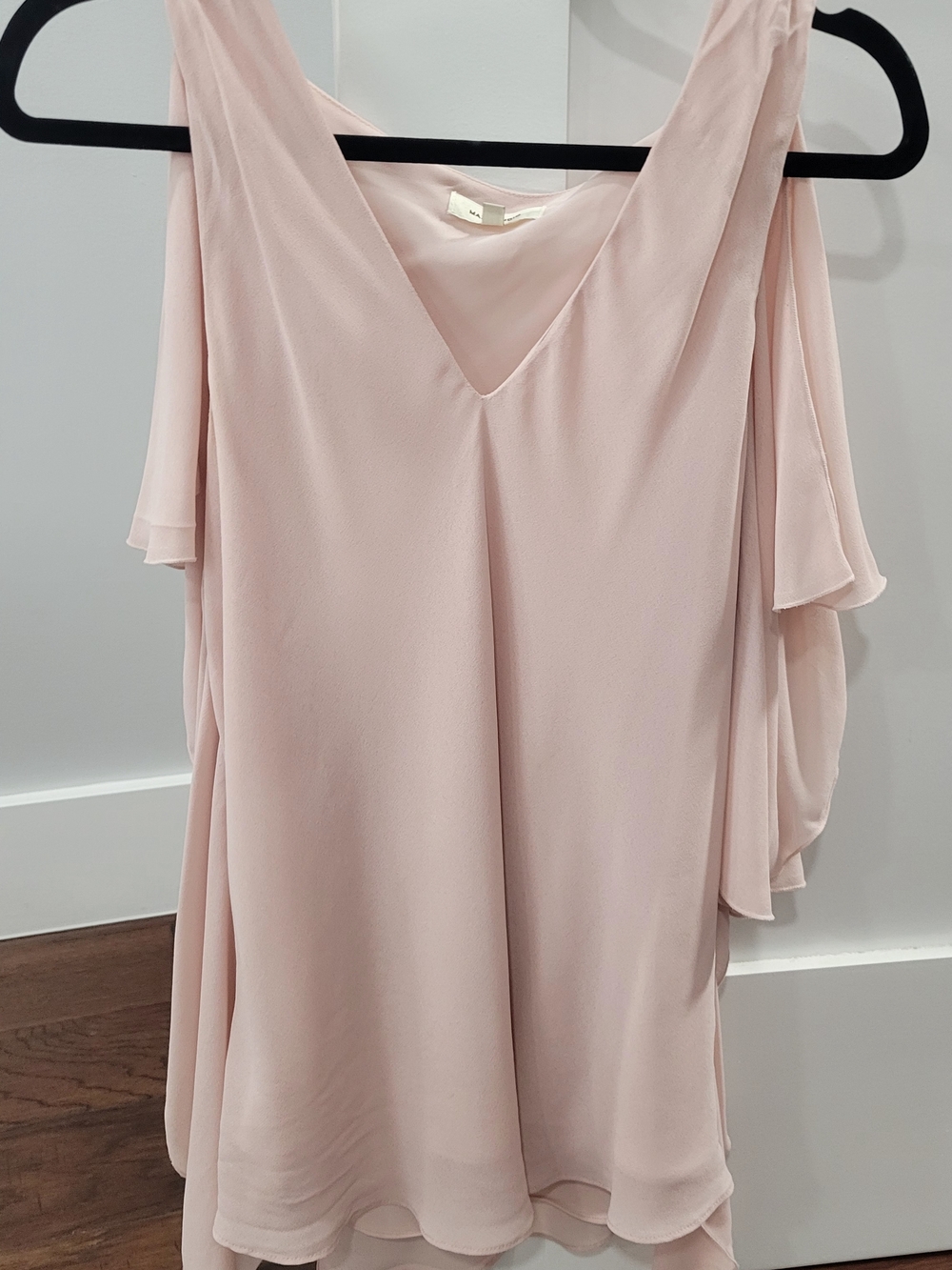 Max Studio Blush Pink Cold-Shoulder V-Neck Top